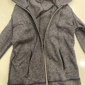 Lululemon Activewear Performance Jacket Navy Blue Gray Full Zip 
 Size 4.